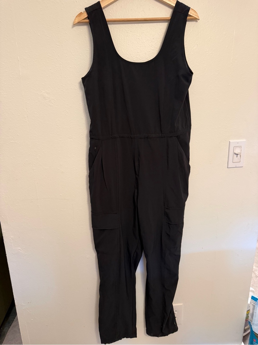 Sleeveless Black Utility Jumpsuit with Cargo Pockets